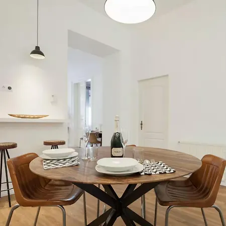 Paprikoer Apartment *